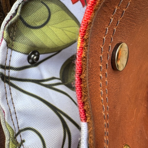 Giant Leather Bag - Picture 7 of 7